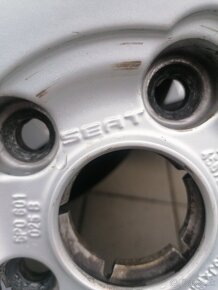 Seat 16" 6,5Jx16H2 - 5