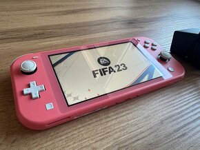 Nintendo Switch Lite - 5