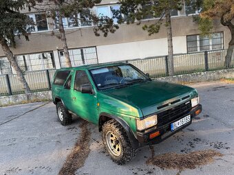 Nissan terrano 2.4i - 5