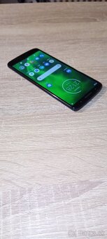 Motorola G6 / 3/32GB TOP stav - 5