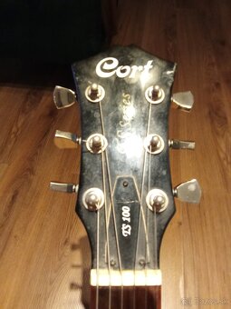 Elektrická gitara cort - 5