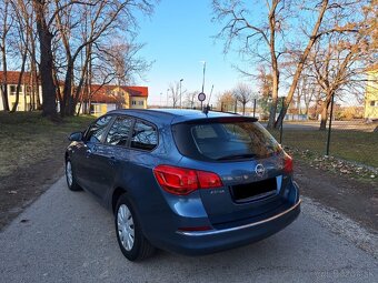 Opel Astra ST 1.6CDTi Cosmo - 5