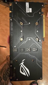 Asus rog strix gtx 1070 O8G gaming - 5