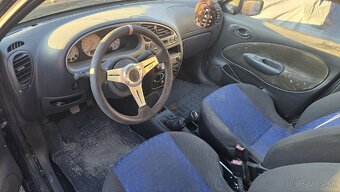 Ford Fiesta 1.7i - 5