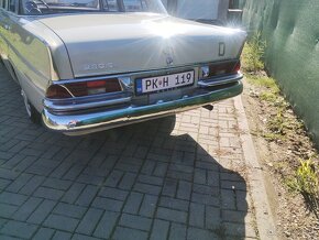 Mercedes  230 heckflosse - 5