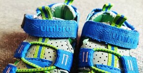Sandálky značky Umbro - 5
