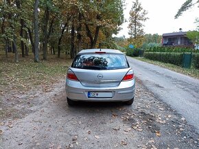 Opel Astra H 1.6 na ND/opravu - 5