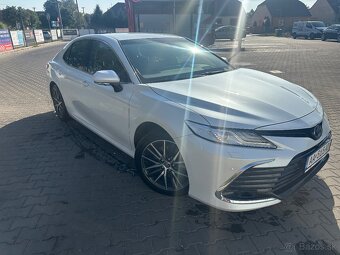 CAMRY EXECUTIVE VIP - 5