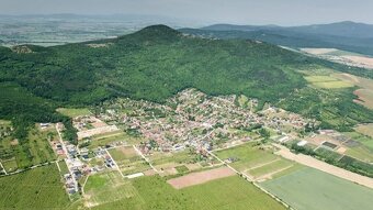 Na predaj stavebný pozemok o výmere 672 m2 v obci Štitáre - 5