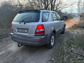 Kia Sorento 3.5 V6 - 5