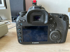 Canon 7D mark II - 5