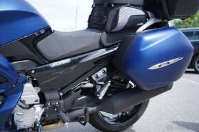 Yamaha FJR 1300 - 5