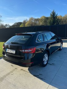 Škoda Superb Combi 2.0 tdi - 5