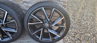 Predam original Skoda Vega 5x112 R19 225/40r19 letné - 5