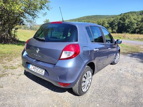 RENAULT CLIO III 1.2 - 5