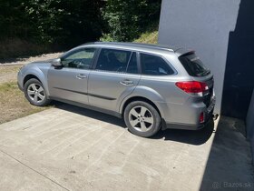 Subaru outback 2.0 d manual 2010 - 5