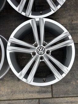 ✅5x112 r18 Sebring Tiguan R-line - 5