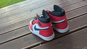 Air Jordan 1 Chicago Red - 5