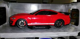 Ford Shelby GT500 1:18 - 5