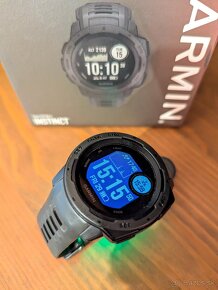 Garmin Instinct BLACK + nabíjačka - 5