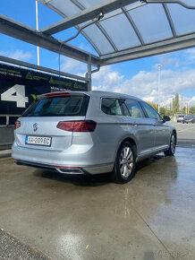 Volkswagen Passat B8 Variant 2.0 TDI / DSG - 5