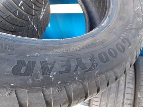 2x celoročné pneu 225/55R18 GoodYear 2022 - 5