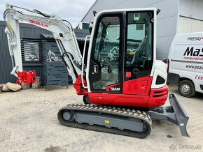 Minibager Takeuchi TB240 - 5