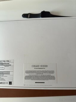 Predam Apple MacBook Pro 13" 2020 sk, m1, 8/256gb - 5