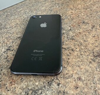 Predám - Apple iPhone 8 64GB Čierny - 5