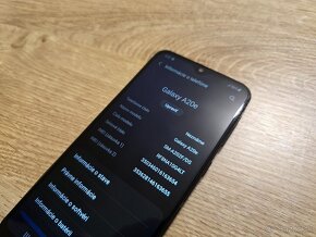 Samsung galaxy A20e dual sim neblokovany displej bez skraban - 5
