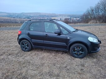 Suzuki sx4 4x4 1.6 benzín - 5