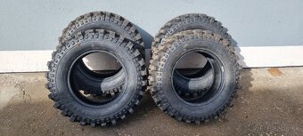 Predám pneu T3 237/70r16 offroad - 5