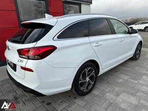 Hyundai i30 CW 1.6 CRDi Family, v Záruke, Pôvodný lak, SR - 5