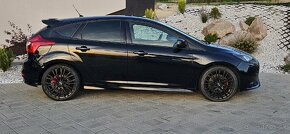 Ford Focus 2.0 ST - 5