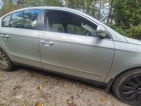 Predám náhradné diely na Volkswagen Passat b6 3c strieborny - 5