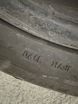 Superb 215/60r16 - 5