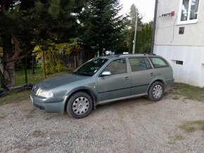 Predam škoda Octavia combi1.,9tdi  rok výroby 2001 - 5