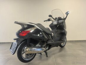 Aprilia Atlantic 500 - 5