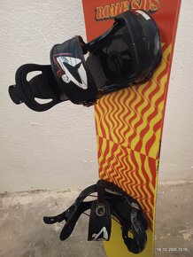 detsky snowboard 115 cm + viazanie, mam aj topanky - 5