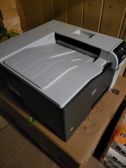 HP Color Laser Jet CP 5225 - 5