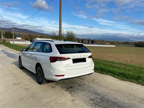 Škoda octavia IV combi 1.4TSI Plug in hybrid - 5