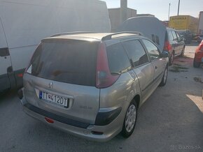 Peugeot 206sw 1,4 benzín - 5