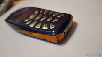 Nokia 3510i s nabijackou - 5