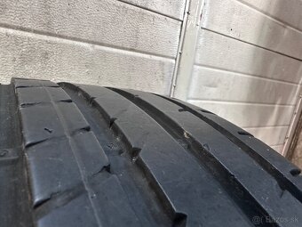 235/45R17 letne - 5