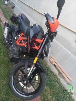 KTM DUKE - 5