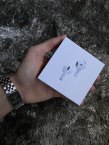 Airpods 4 - 5