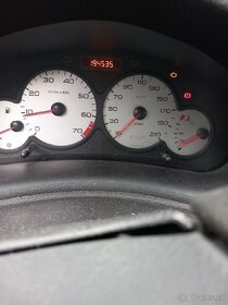 Peugeot 206 1.4 benzín - 5