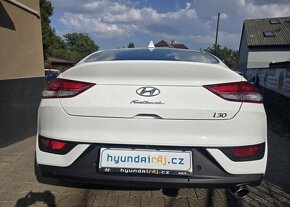 Hyundai i30 1.4FASTBACK-ZÁRUKA-NAVI-KAMERA - 5