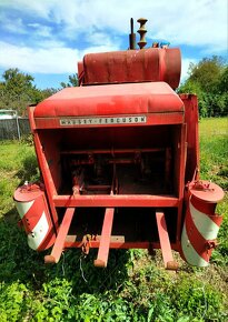 Kombajn Massey ferguson 86 s balíkovačom - 5