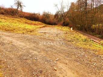 Krásny, slnečný, stavebný pozemok 2000m2 na periférii... - 5